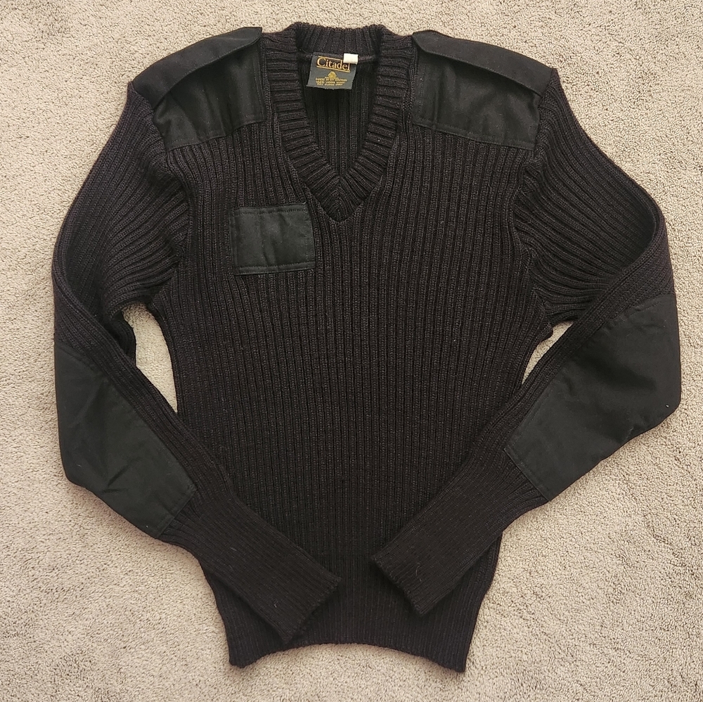 Citadel 100% Virgin Wool Military Sweater, 44, Black Elbow Patches, Epaulettes